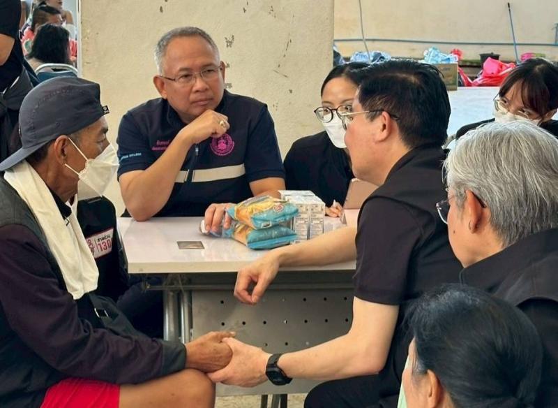 "อัครา"นำ ทีม "