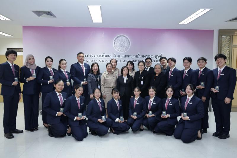 นางสาวสุนีย์ ศรีส�