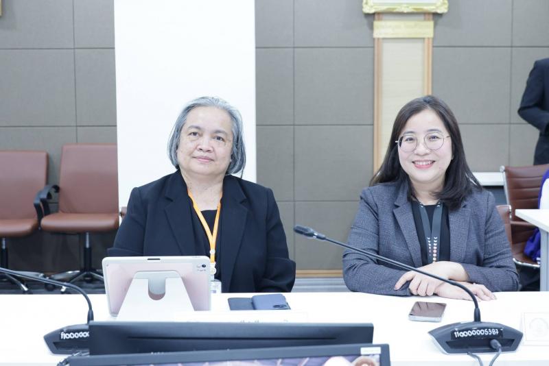 นางสาวสุนีย์ ศรีส�