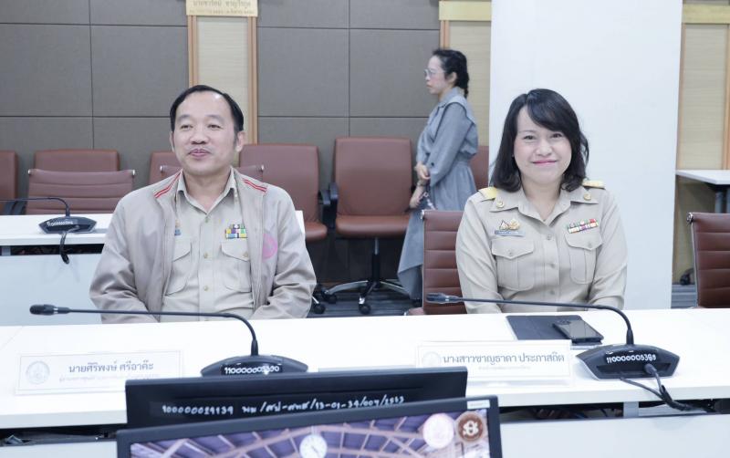 นางสาวสุนีย์ ศรีส�