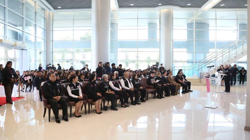 รมว.พม. เป็นประธาน�