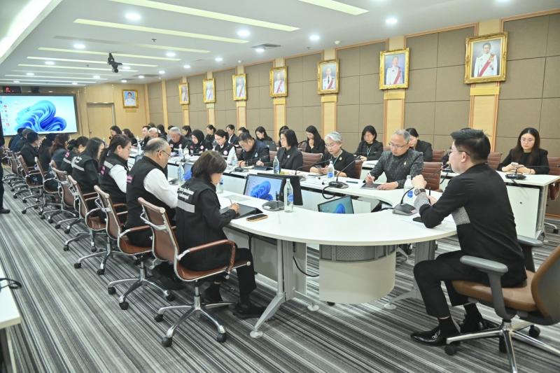 รมว.พม. เป็นประธาน�
