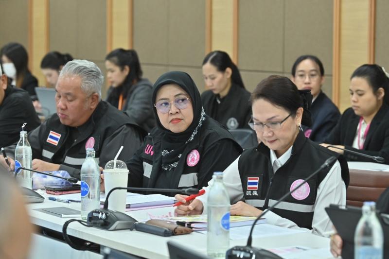 รมว.พม. เป็นประธาน�