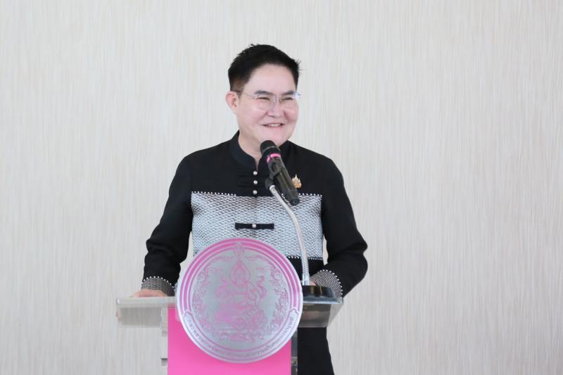รมว.พม. เป็นประธาน�