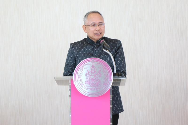 รมว.พม. เป็นประธาน�