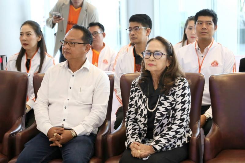 รมว.พม. เป็นประธาน�