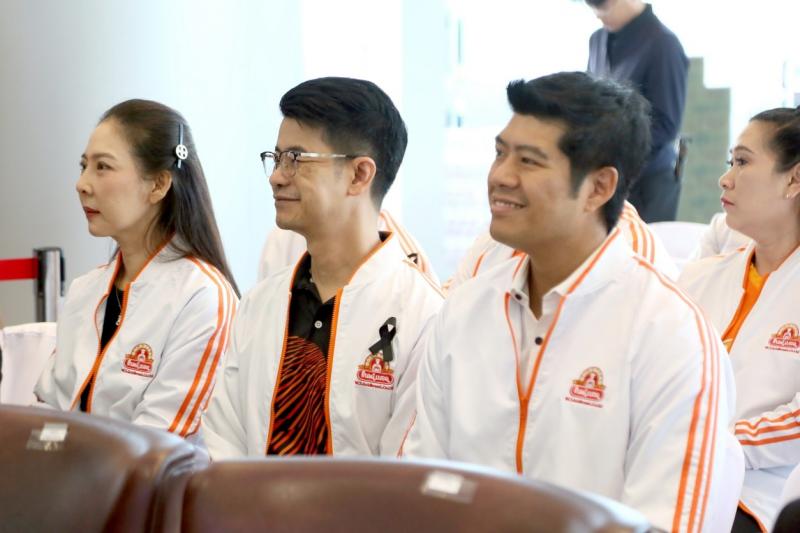 รมว.พม. เป็นประธาน�