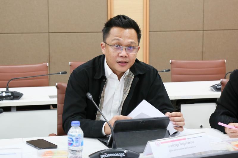 นางเตือนใจ คงสมบั�