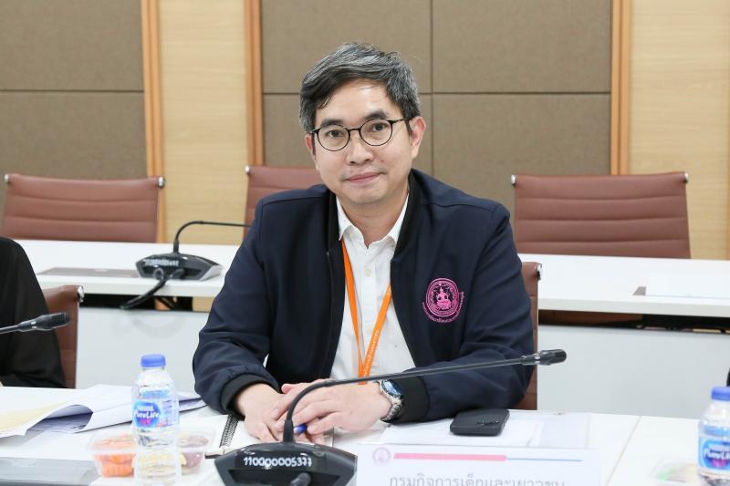 นางเตือนใจ คงสมบั�