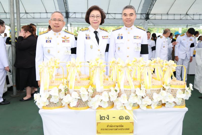 ปลัด พม. ร่วมพิธีเ�