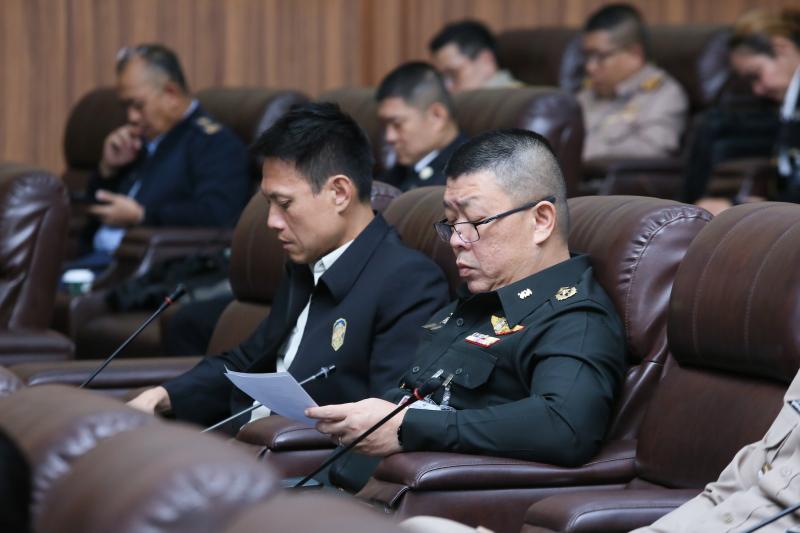 ปลัด พม. ร่วมอภิปร�