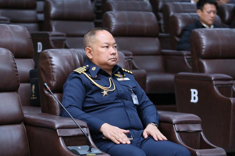 ปลัด พม. ร่วมอภิปร�