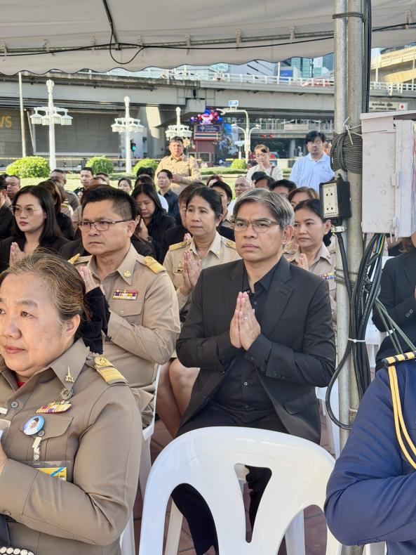 นายนพพร ปสันตา ผู้