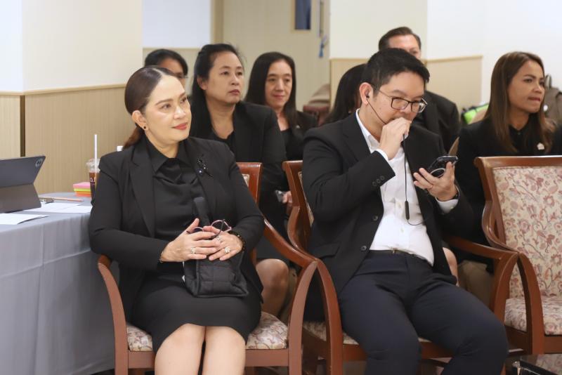 ปลัด พม. เป็นประธา�