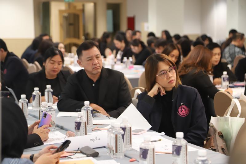 ปลัด พม. เป็นประธา�
