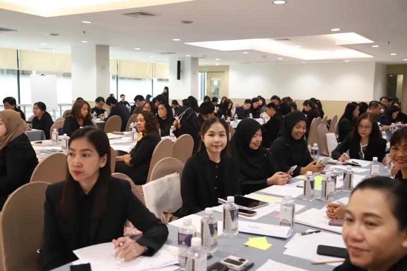 ปลัด พม. เป็นประธา�