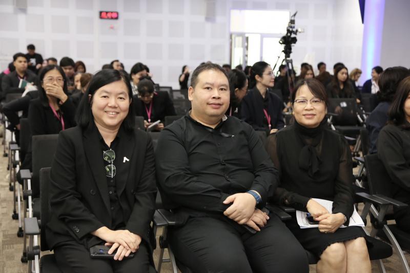 นายกองตรี ดร.ธนกฤต