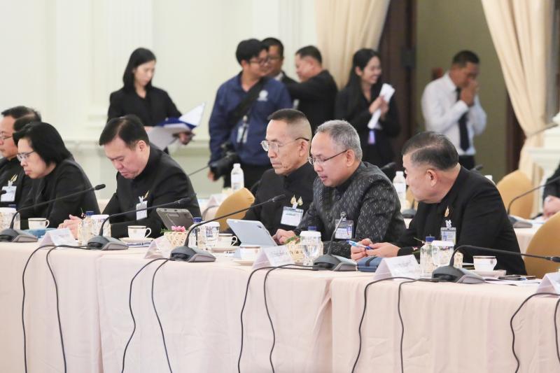 ปลัด พม. ร่วมการปร�