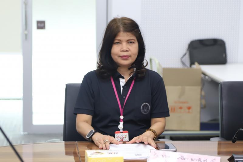 นางเตือนใจ คงสมบั�