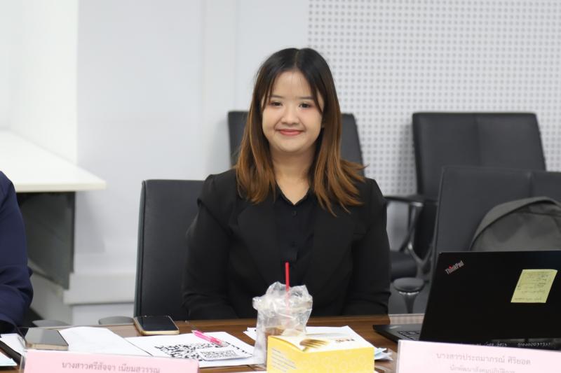 นางเตือนใจ คงสมบั�