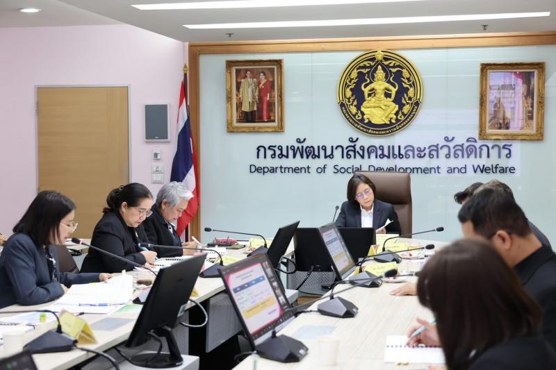 นางสาวสุนีย์ ศรีส�