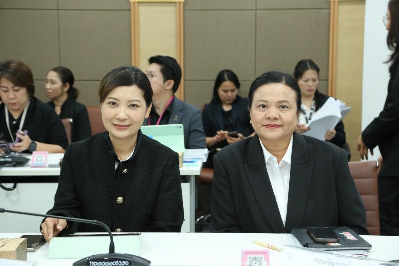 ปลัด พม. เป็นประธา�