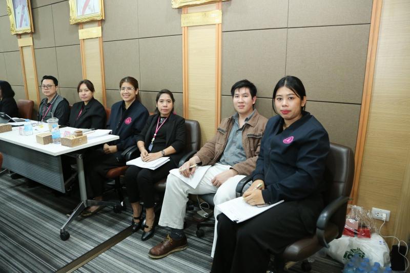 ปลัด พม. เป็นประธา�