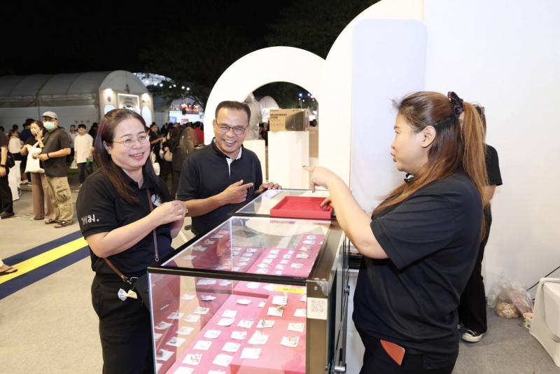 ปลัด พม. เยี่ยมชมร�