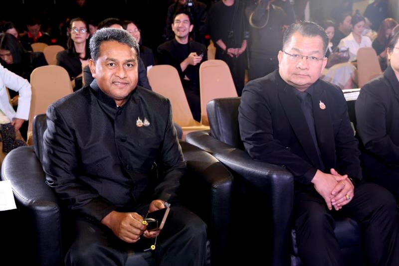 นางเตือนใจ คงสมบั�