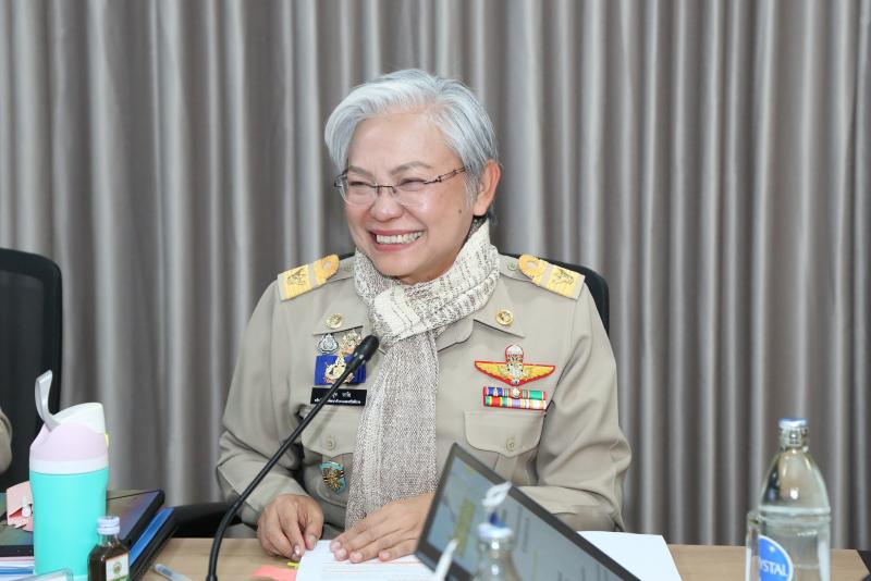 ปลัด พม. เป็นประธา�