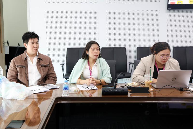 นางเตือนใจ คงสมบั�