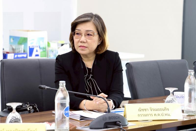 ปลัด พม. พร้อมด้วย �