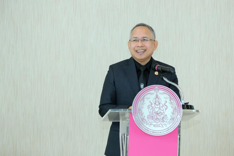 ปลัด พม. เป็นประธา�