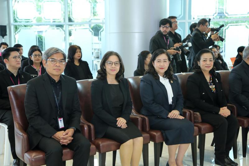 ปลัด พม. เป็นประธา�