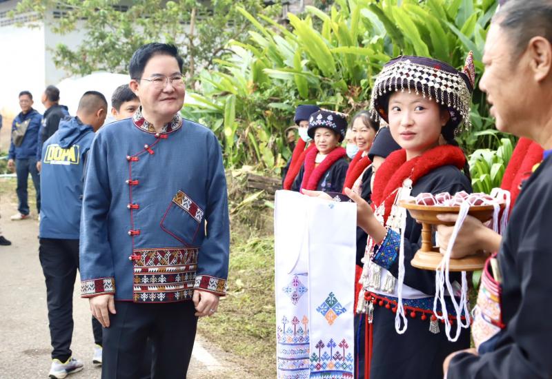 รมว.พม. เป็นประธาน�