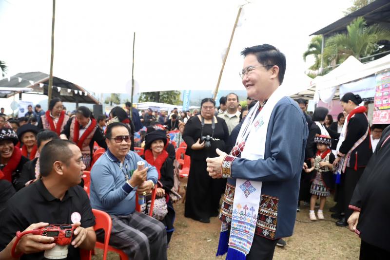 รมว.พม. เป็นประธาน�