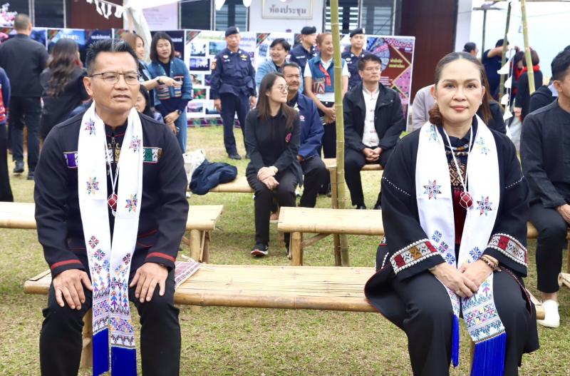 รมว.พม. เป็นประธาน�