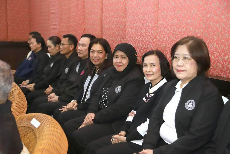 รมว.พม. เป็นประธาน�