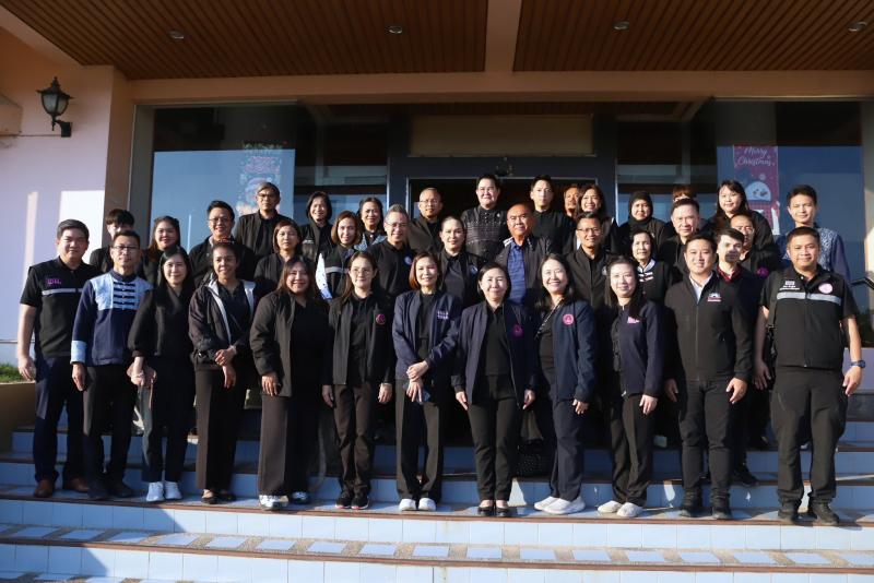 รมว.พม. เป็นประธาน�