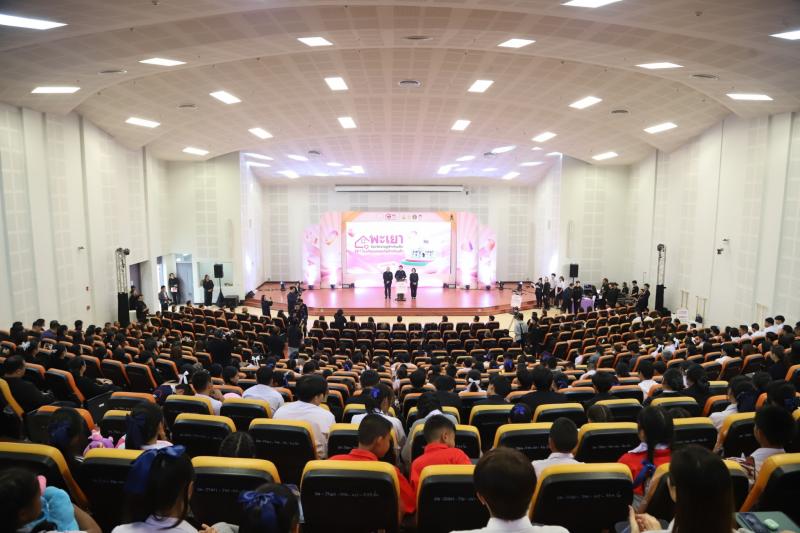 รมว.พม. กล่าวทักทา�