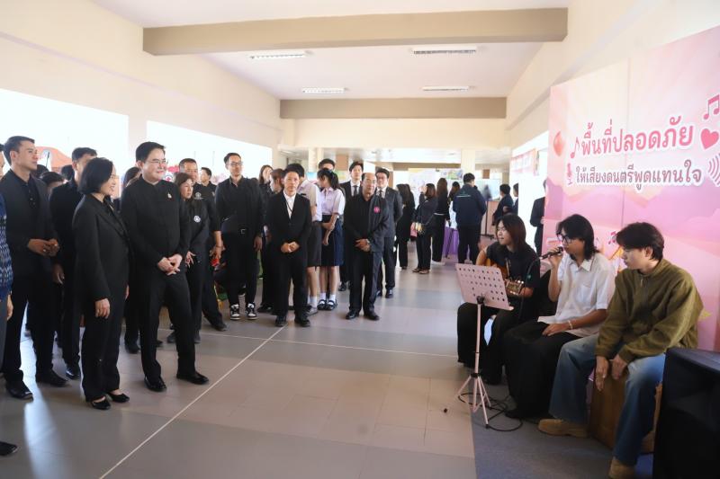 รมว.พม. กล่าวทักทา�