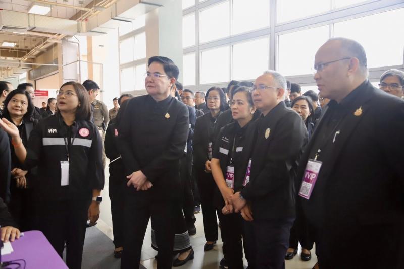 รมว.พม. เป็นประธาน�