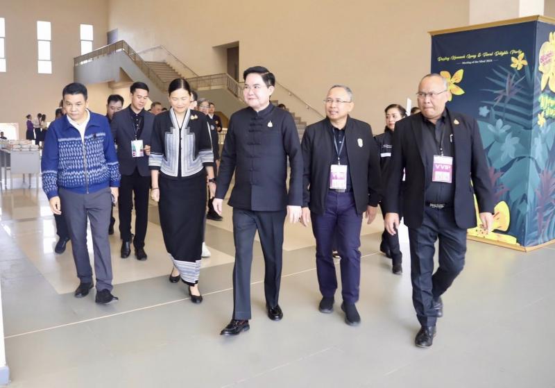 รมว.พม. เป็นประธาน�