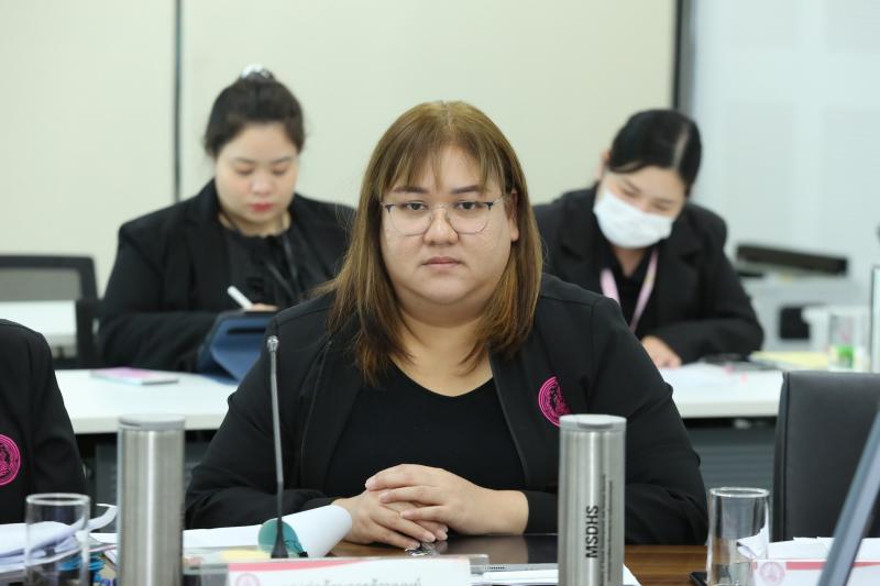 นางศิริลักษณ์ มีม�