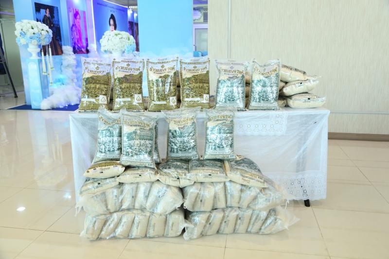 นายนพพร ปสันตา ผู้