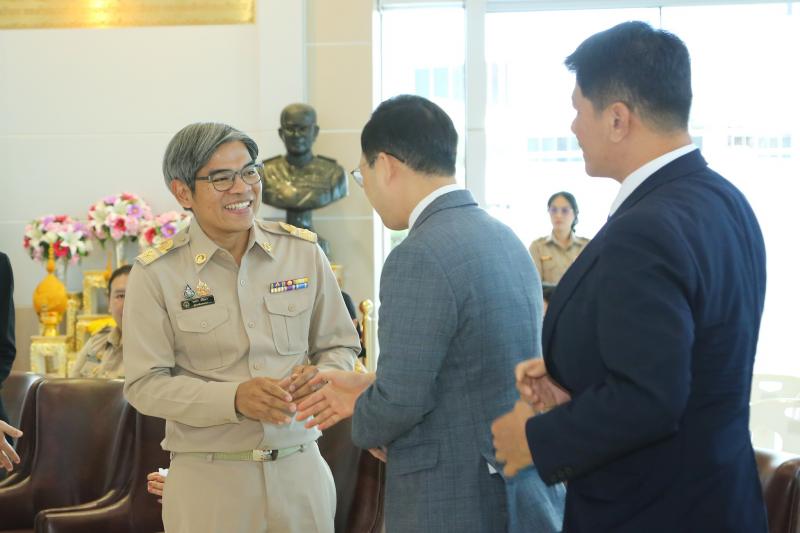 นายนพพร ปสันตา ผู้