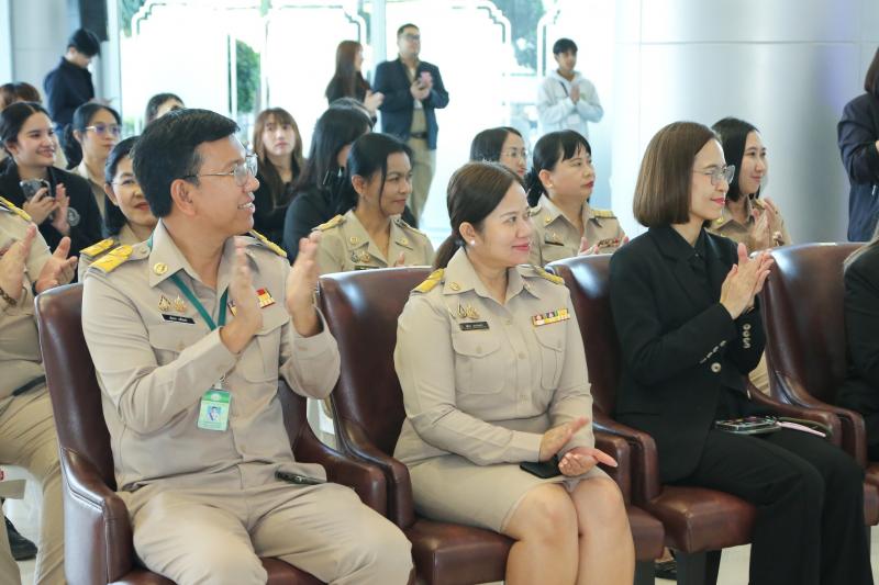 นายนพพร ปสันตา ผู้