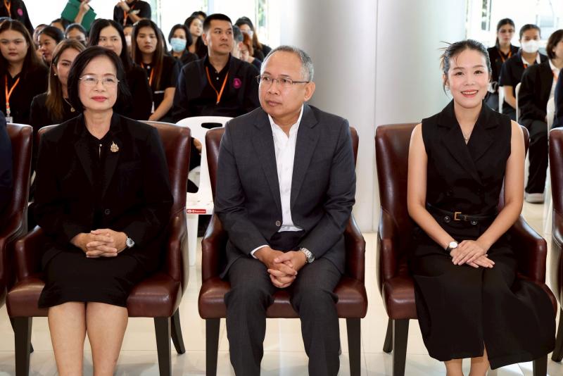 ปลัด พม. เป็นประธา�