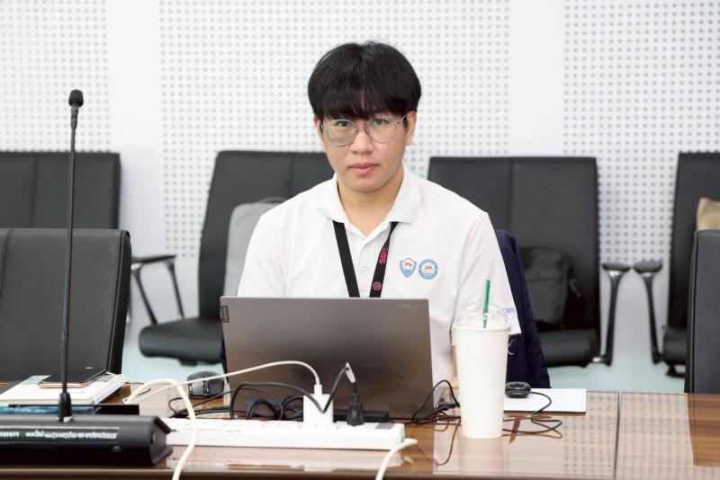 นางศิริลักษณ์ มีม�