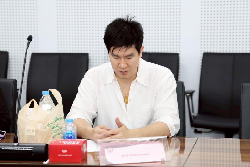 นางศิริลักษณ์ มีม�
